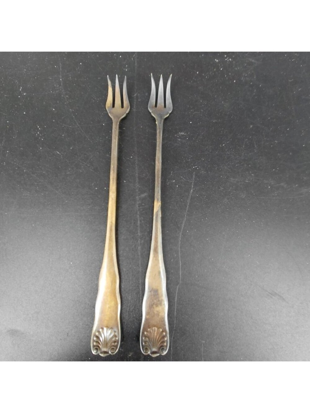 Vintage Rogers & Hamilton Classic Shell Silverplate Cocktail Forks Set 2 USA